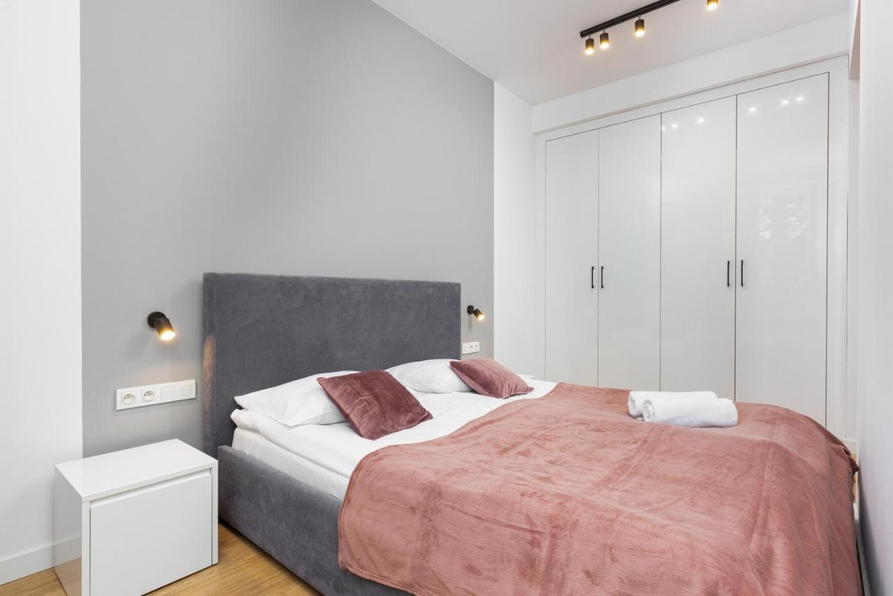 Slawinska Apartment Warsaw Wola By Noclegi Renters Екстериор снимка