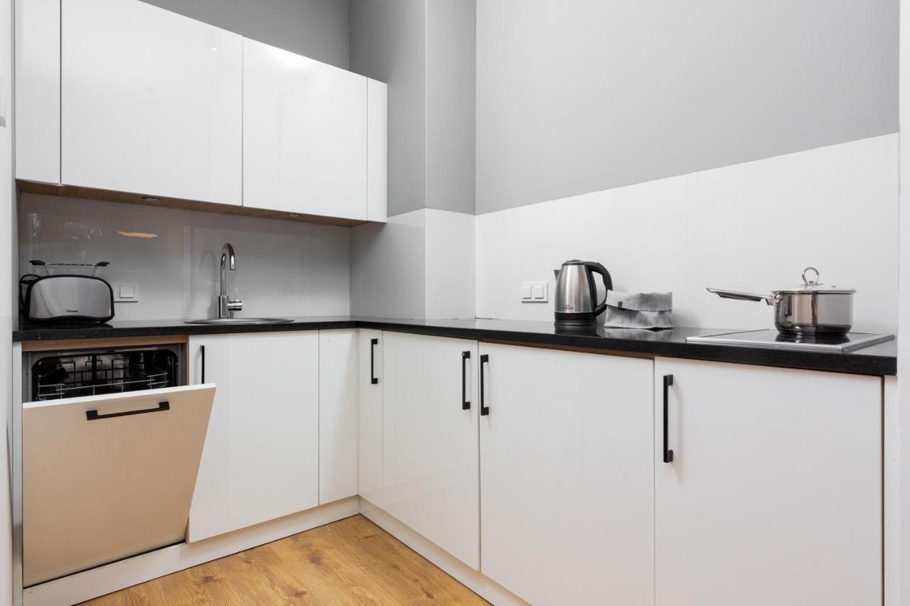 Slawinska Apartment Warsaw Wola By Noclegi Renters Екстериор снимка