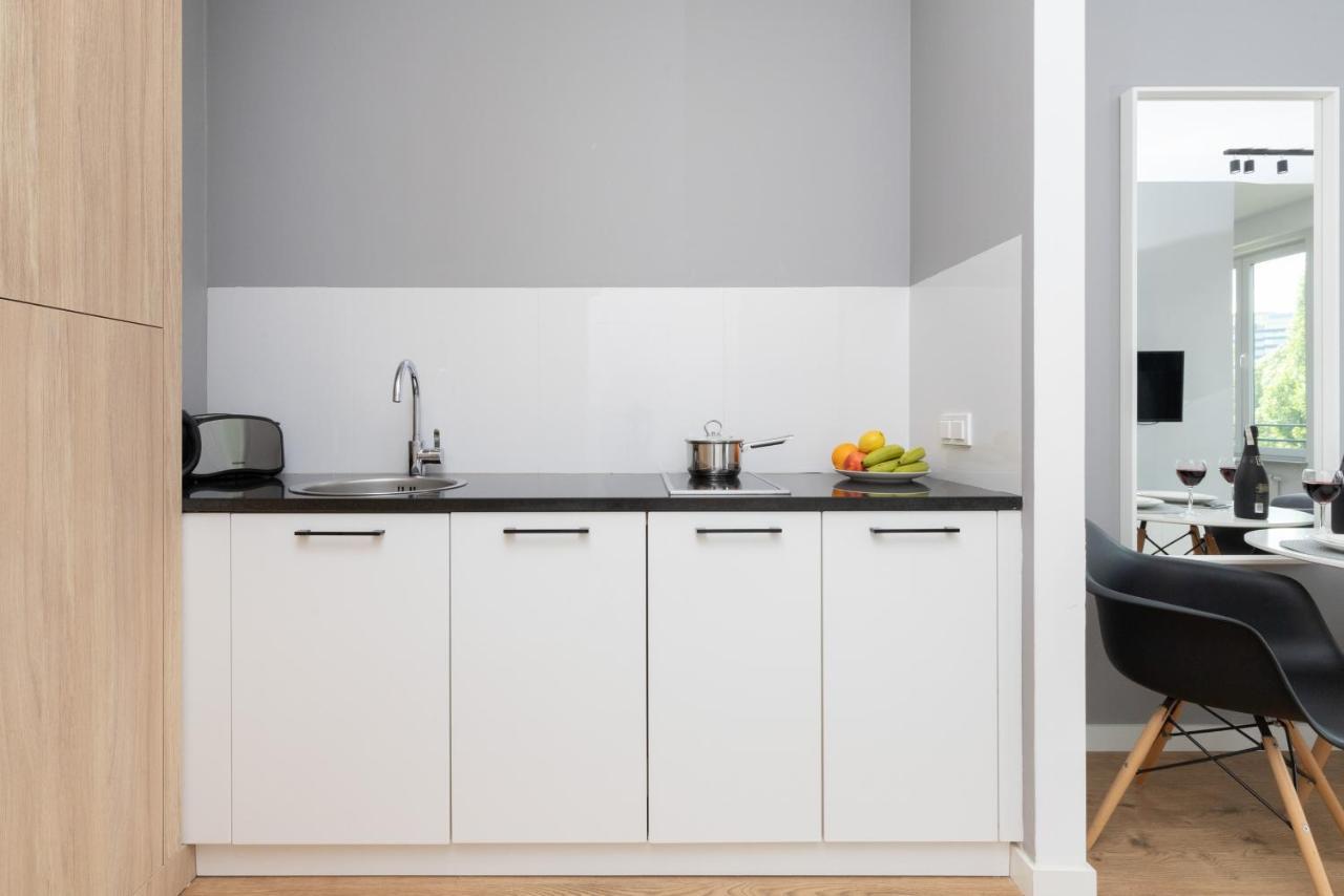 Slawinska Apartment Warsaw Wola By Noclegi Renters Екстериор снимка
